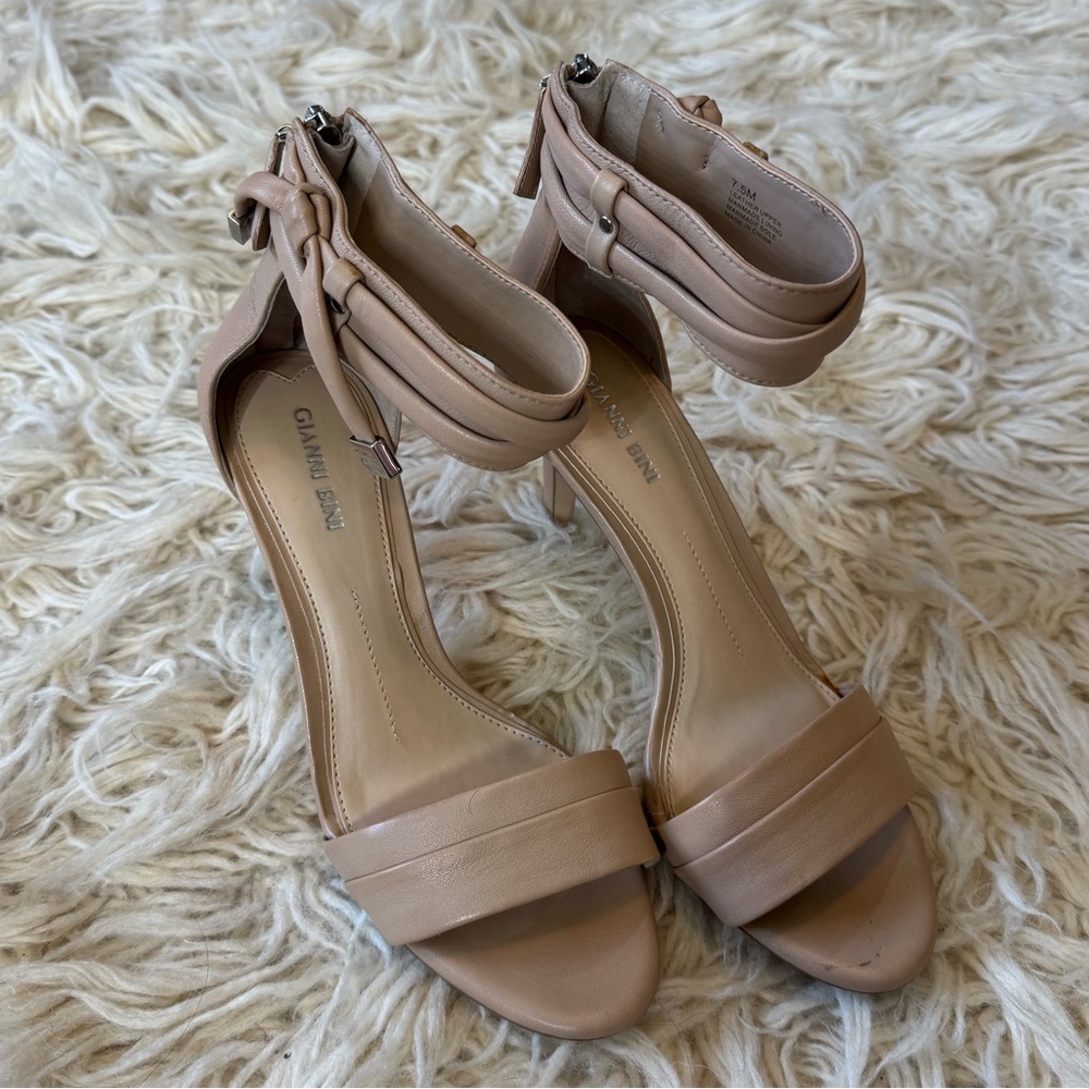 Gianni Bini Dedee Heels